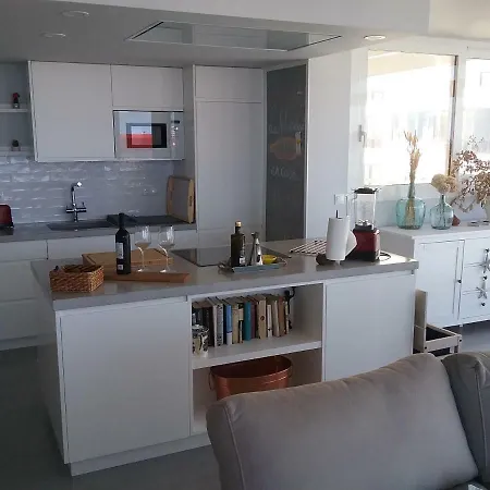 Precioso Apartamento En Frente De La Playa * Alicante