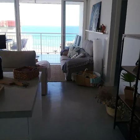 Precioso Apartamento En Frente De La Playa